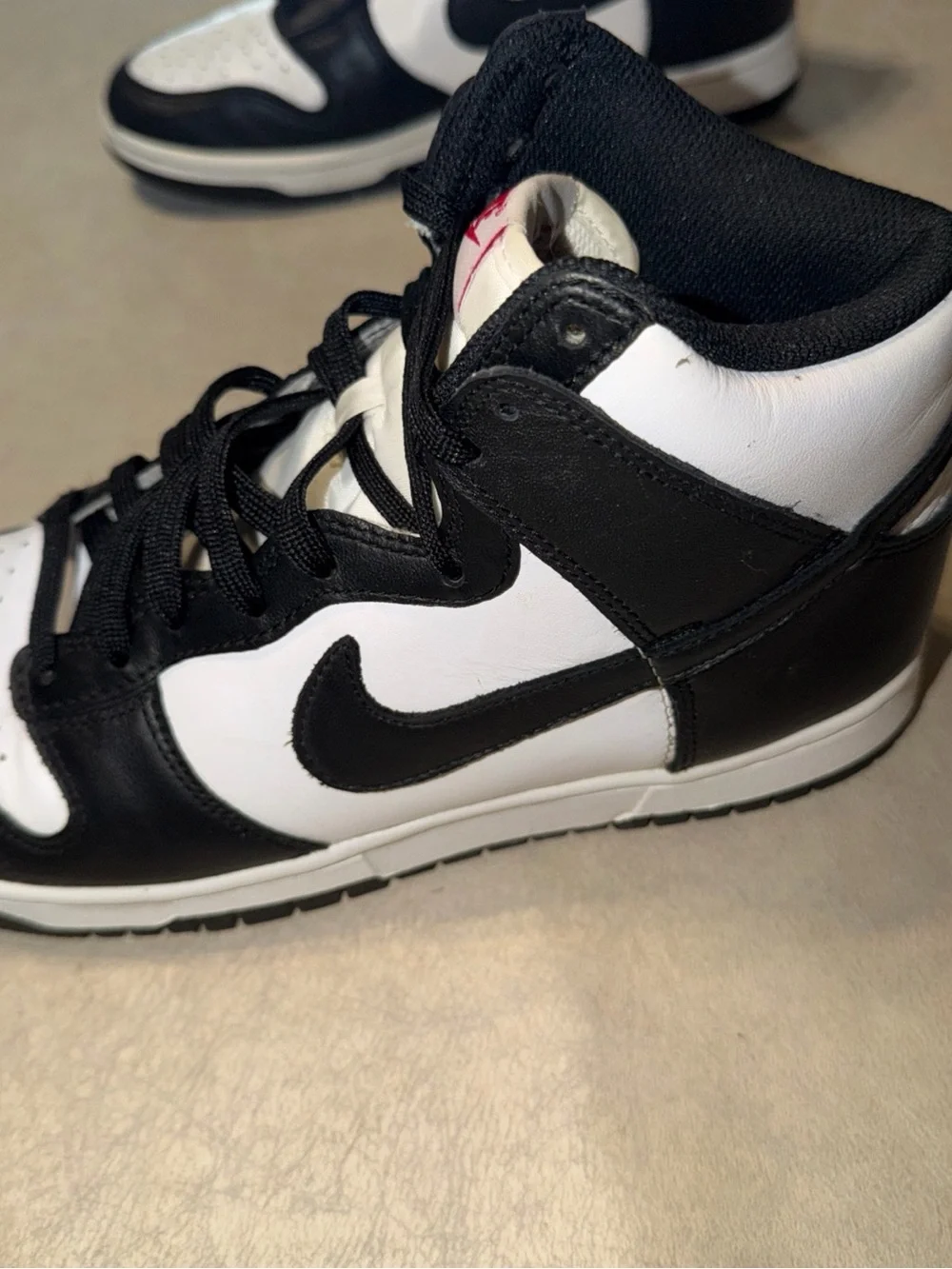 Nike Women’s‘Panda’ Dunk High Black White Size 8.5 DD1869-103 NICE!